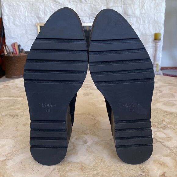 NWOT Cecelia Gemma Leather Wedge Booties Size 8 - Picture 10 of 13